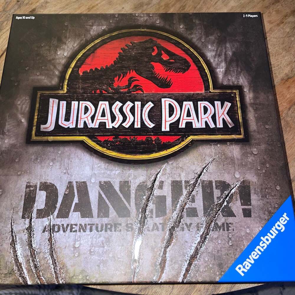 Ravensburger Jurassic Park Danger! Adventure Strategy Board Game